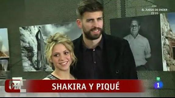 Shakira y Piqué durante su visita a la exposición sobre las pesqueras de El Poble Nou de Benitatxell.