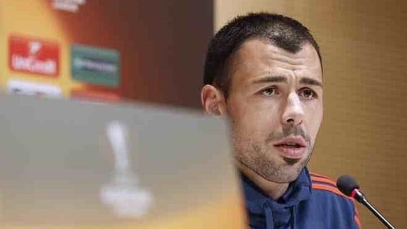 Javi Fuego durante la rueda de prensa en Bilbao.