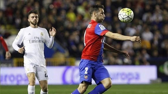 Iván López, durante el partido ante el Real Madrid.