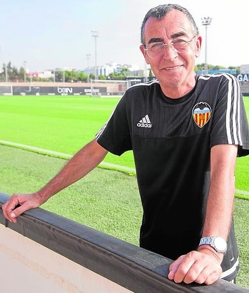 Pepe de los Santos lleva 44 años ocupando la enfermería del Valencia CF. 