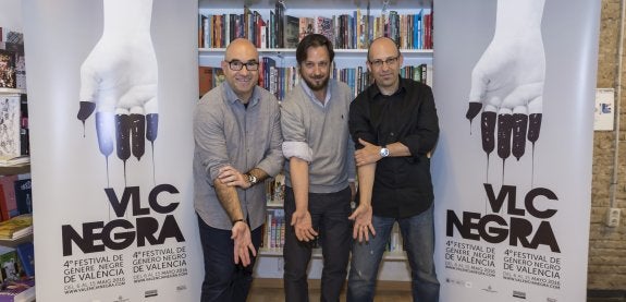 Jordi Llobregat, Bernardo Carrión y Santiago Sánchez, organizadores del certamen. :: pablo mammana