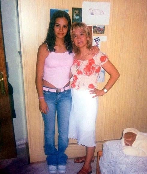 Cristina Pedroche junto a su madre.