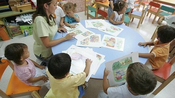 100 municipios han pedido ya a Educación abrir aulas de 2 años en colegios públicos