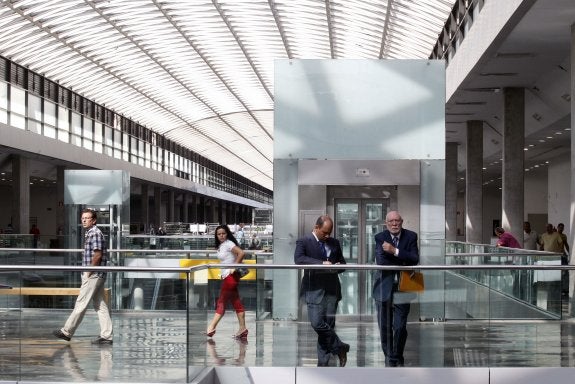 El riesgo de embargo hace al Consell traspasar de urgencia 32 millones para la deuda de Feria