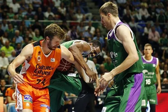 El vídeo resumen del Unicaja-Valencia Basket.