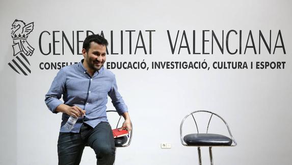 El conseller de Educación, Vicent Marzà, durante la presentación de los resultados de la encuesta.