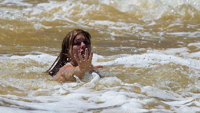 Fotograma de la película 'Lo imposible'.