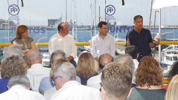 Xavier García Albiol, Juan Manuel Moreno, Isabel Bonig y Pedro Antonio Sánchez durante el mitin del PP por el corredor mediterráneo en Cartagena. 