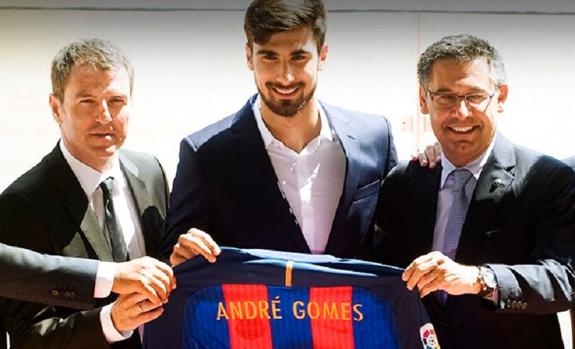 El Valencia CF oficializa la venta de André Gomes al FC Barcelona seis días después