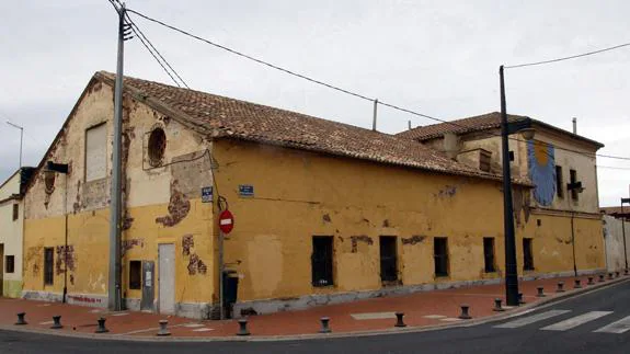 La Casa dels Bous, en el barrio valenciano del Cabanyal.