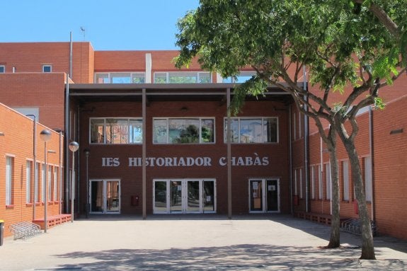 El IES Historiador Chabàs, primer centro público de la Comunitat con ciclo de buceo