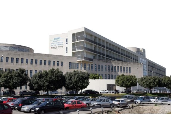 Hospital de La Ribera, en Alzira. :: FRancisco García