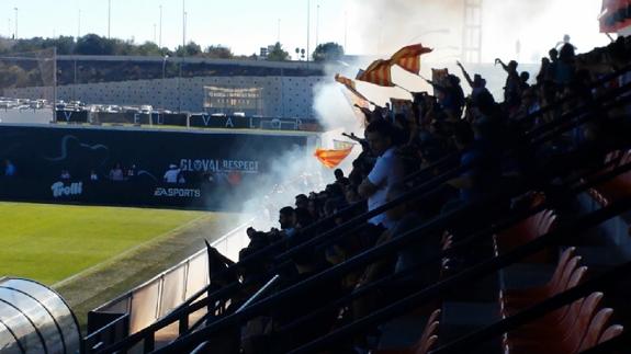 Casi lleno en Paterna para ver al Valencia CF