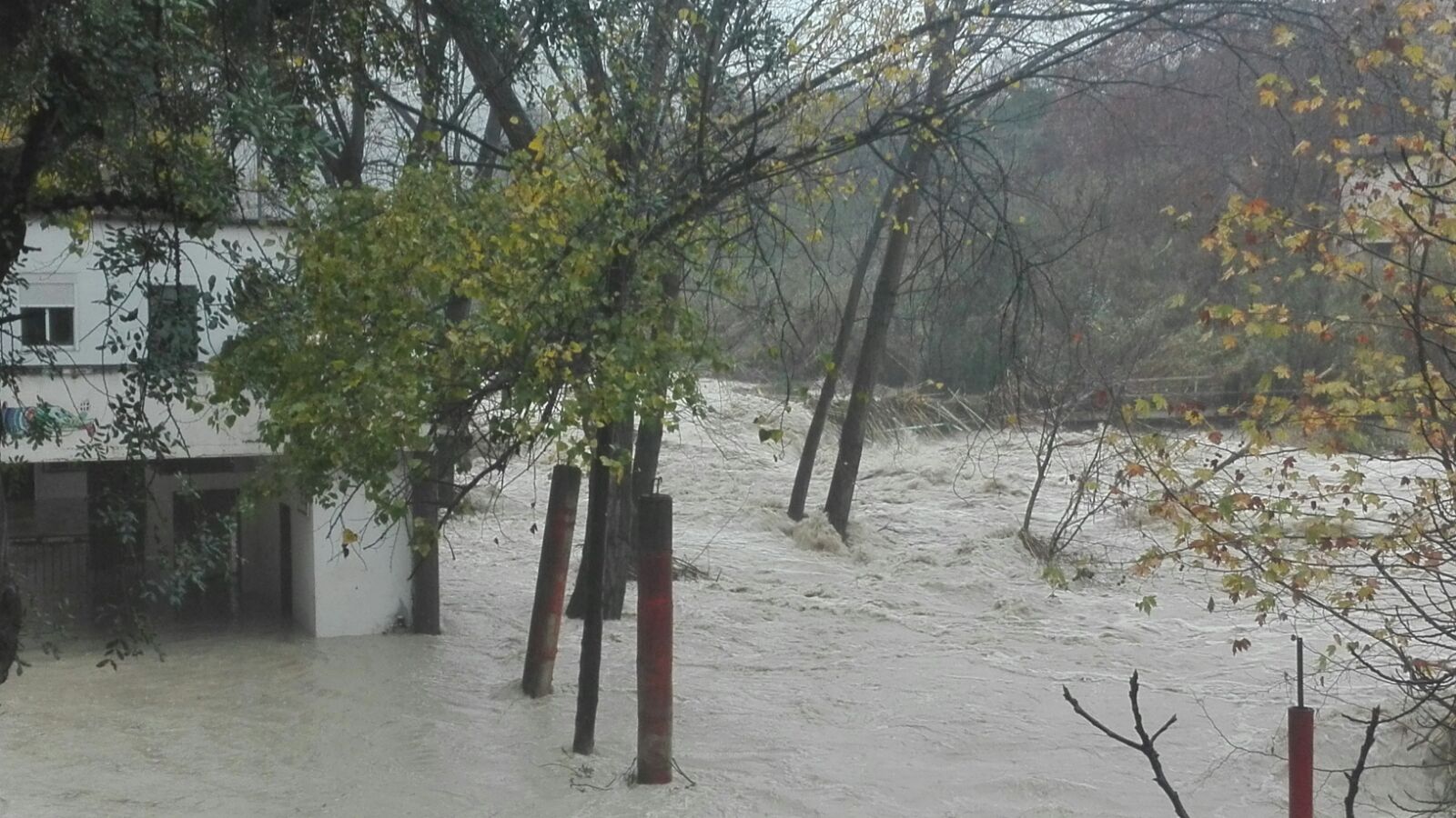 La apertura de Beniarrés inunda el paraje de La Reprimala en Villalonga