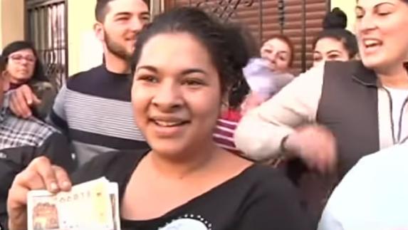 Descubre en directo que no le ha tocado el Gordo mientras lo celebra