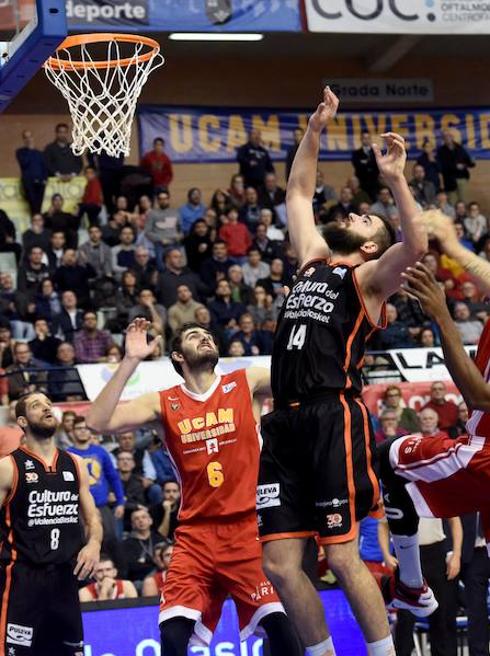 El Valencia Basket doblega al UCAM Murcia