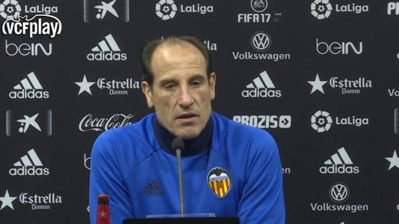 Voro: «Voy a seguir como entrenador del Valencia CF»
