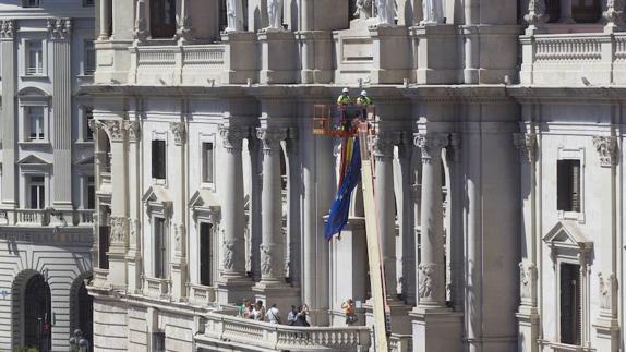 Un cómic recoge curiosidades y secretos de Valencia y su ayuntamiento