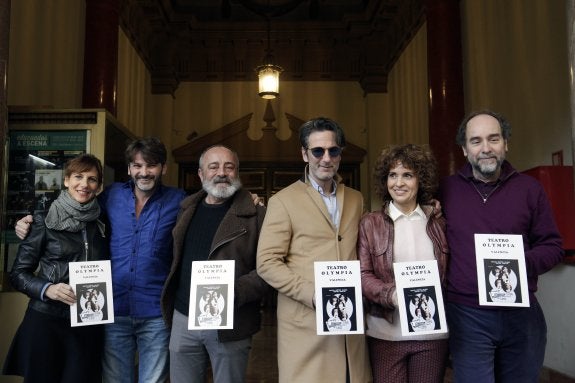 El humor delirante de Chejov recala en el Olympia con la obra 'Atchúusss!!!'