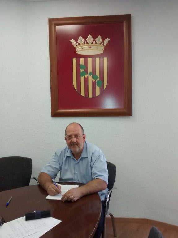 Chornet llegó a la alcaldía tras una moción de censura. :: lp