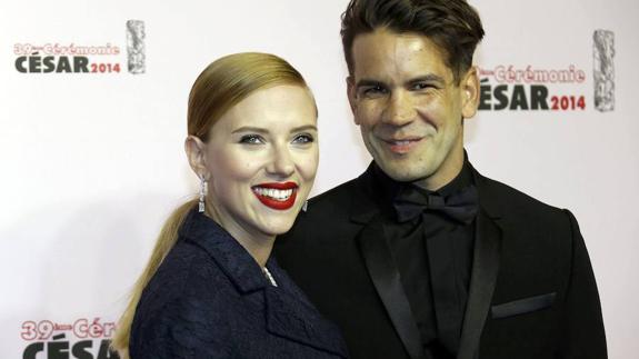 Scarlett Johansson y Romain Dauriac en una imagen de archivo.