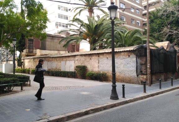 Chalé de la calle Aben Al Abbar de Valencia donde se reunió el Gobierno de la Segunda República. :: B. F.