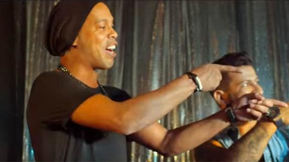 Ronaldinho, embajador del Barça y cantante