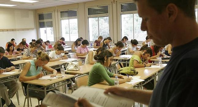 Educación estudia convertir el IES Baleares en una Escuela Oficial de Idiomas