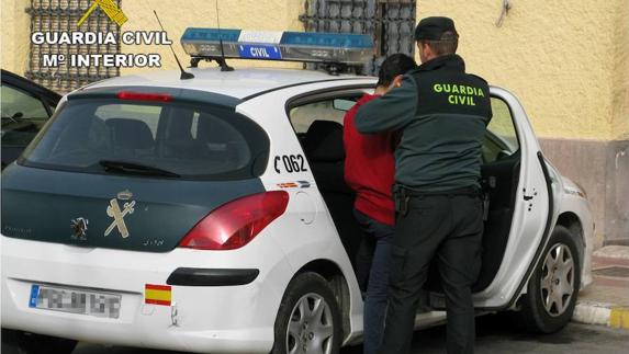 La Guardia Civil detiene al causante de los cortes de suministro telefónico en Sant Vicent del Raspeig