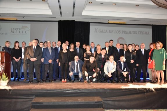 Los galardonados durante estos diez años de vida de la gala de premios organizada por el Cercle Empresarial de la Marina Alta. :: José Glesias