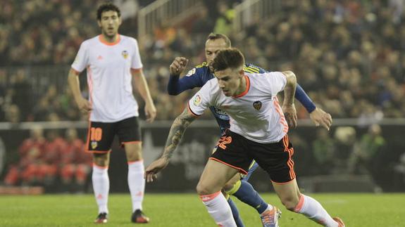 Valencia CF | Santi Mina, baja confirmada ante el Barcelona