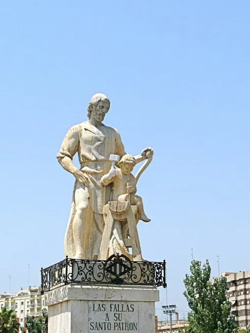  Escultura de San José obra de Octavio Vicent, inaugurada el 19 de marzo de 1951.  :: lp