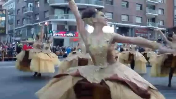 Fallas 2017 | La Cabalgata del Foc recorre Valencia