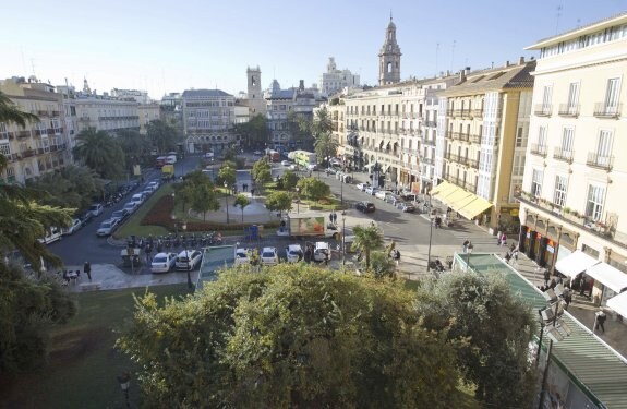 La plaza de la Reina, vista desde la Catedral. :: damián torres