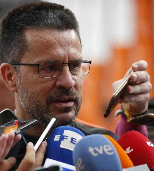 Pedro Martínez, ayer durante su rueda de prensa. :: jesús signes