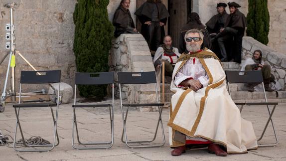 El Papa Luna se cuela en una trama de aventuras de El Ministerio del Tiempo