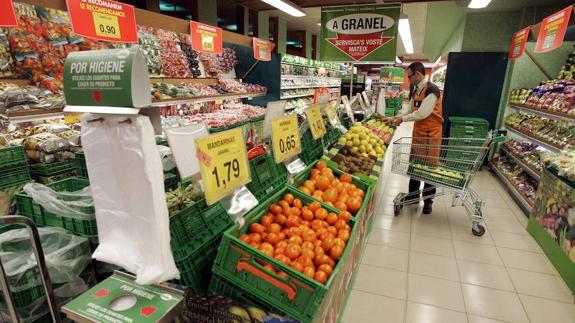 Mercadona implanta el zumo de naranja recién exprimido en toda España tras invertir 20 millones