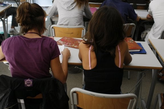 Los alumnos podrán pasar de ESO a Bachillerato con dos asignaturas suspendidas