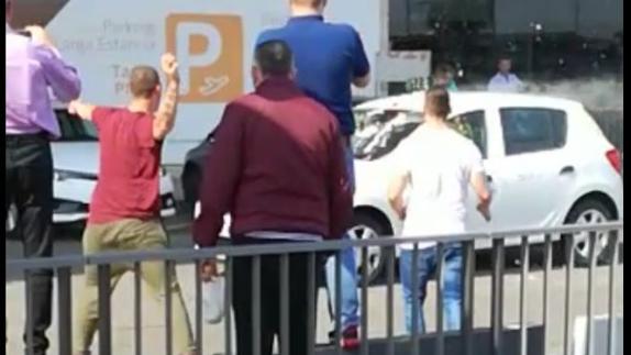 Piquete de taxistas en el Aeropuerto de Valencia.