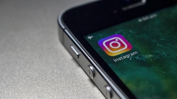 Instagram ya permite compartir fotos en su web para móviles