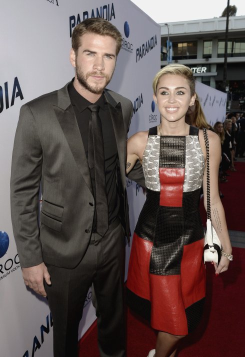 Miley Cyrus con Liam, su novio. 