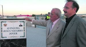 Novelda rinde homenaje al fundador de 'Carmencita'