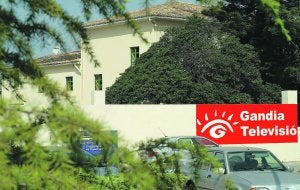 Instalaciones de la televisión pública de Gandia ubicadas a las afueras de la ciudad. ::
JUANTXO RIBES