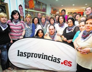 Comisión de Malvarrosa-Ponz Cavite, en el casal de su falla. ::                             JESÚS SIGNES
