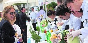 La Feria del vino se enmarca en los actos del concurso Fideuà de Gandia. ::
JUANTXO RIBES