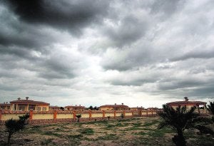 La amnistía del Gobierno podría evitar el derribo de hasta 50.000 casas ilegales