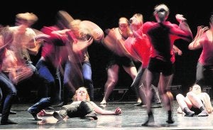 La danza de 'Crossover /55/2', en el Principal