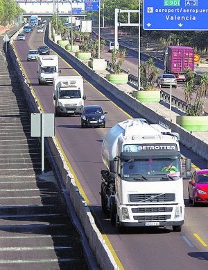 Las obras de la A-3, sin máquinas. / Damián Torres