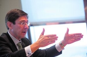 Goirigolzarri: «Sería muy raro y muy malo que no llegásemos a un acuerdo con el Valencia»