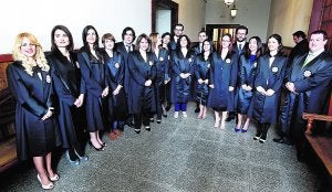 Los nuevos jueces, ayer, antes de la toma de posesión en el TSJ. ::                             JESÚS SIGNES
